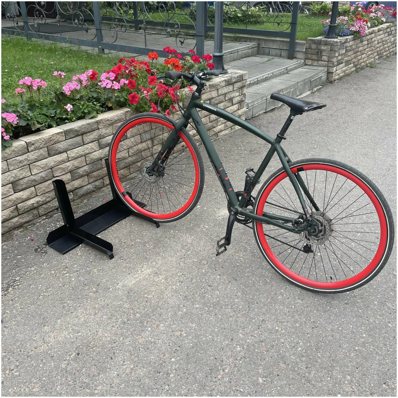 Велопарковка на 2 велосипеда Велопарковка на 2 велосипеда